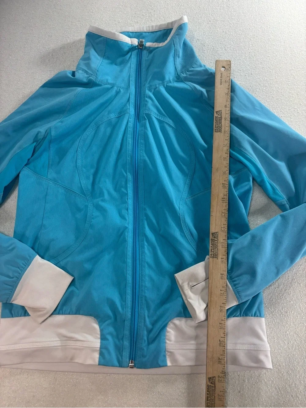 Lululemon Run Track Attack Jacket Spry Blue White Full Zip Size 6
